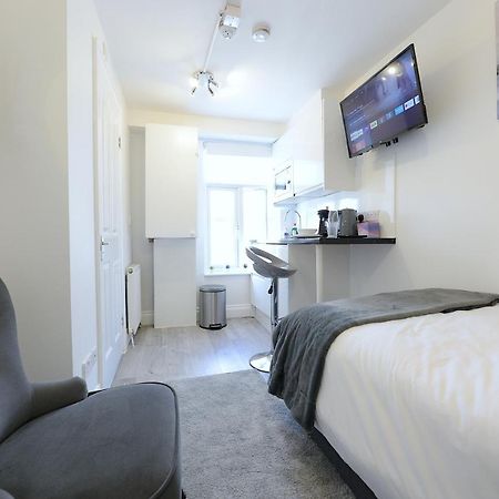 Stylish Studios By Luxestays Shepherds Bush 런던 외부 사진