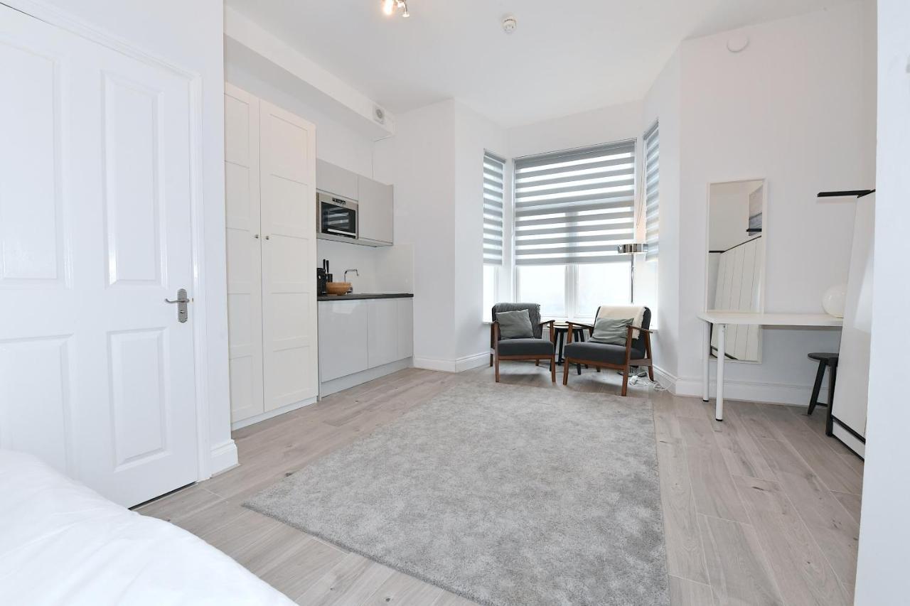 Stylish Studios By Luxestays Shepherds Bush 런던 외부 사진