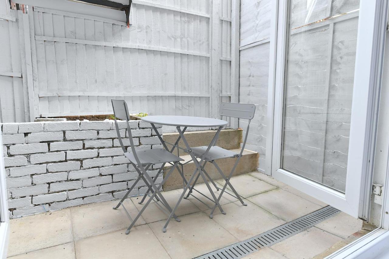 Stylish Studios By Luxestays Shepherds Bush 런던 외부 사진