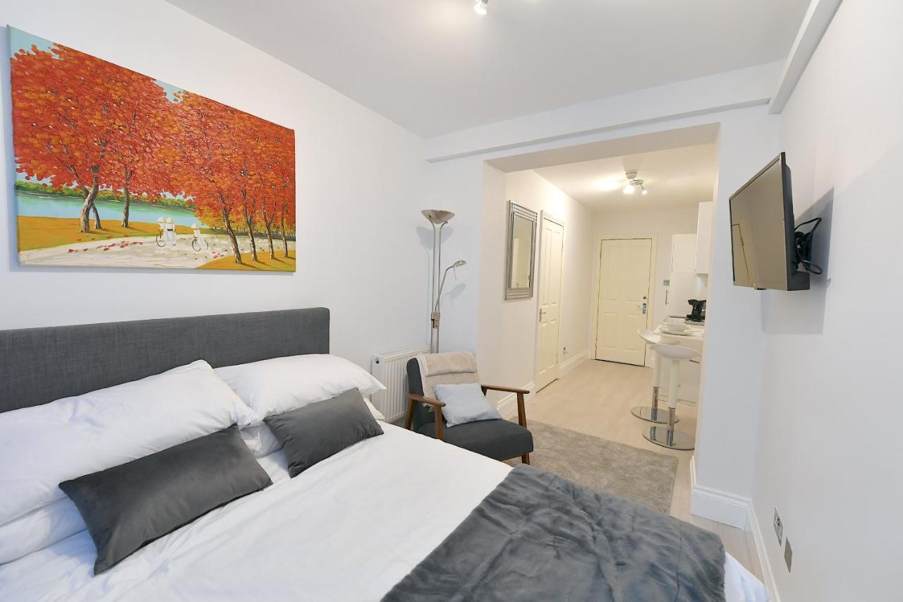 London Studios Very Close To Central Line Underground Shepherds Bush And Westfield Newly Refurbished 외부 사진