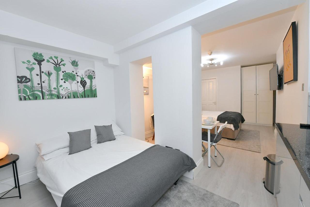 Stylish Studios By Luxestays Shepherds Bush 런던 외부 사진