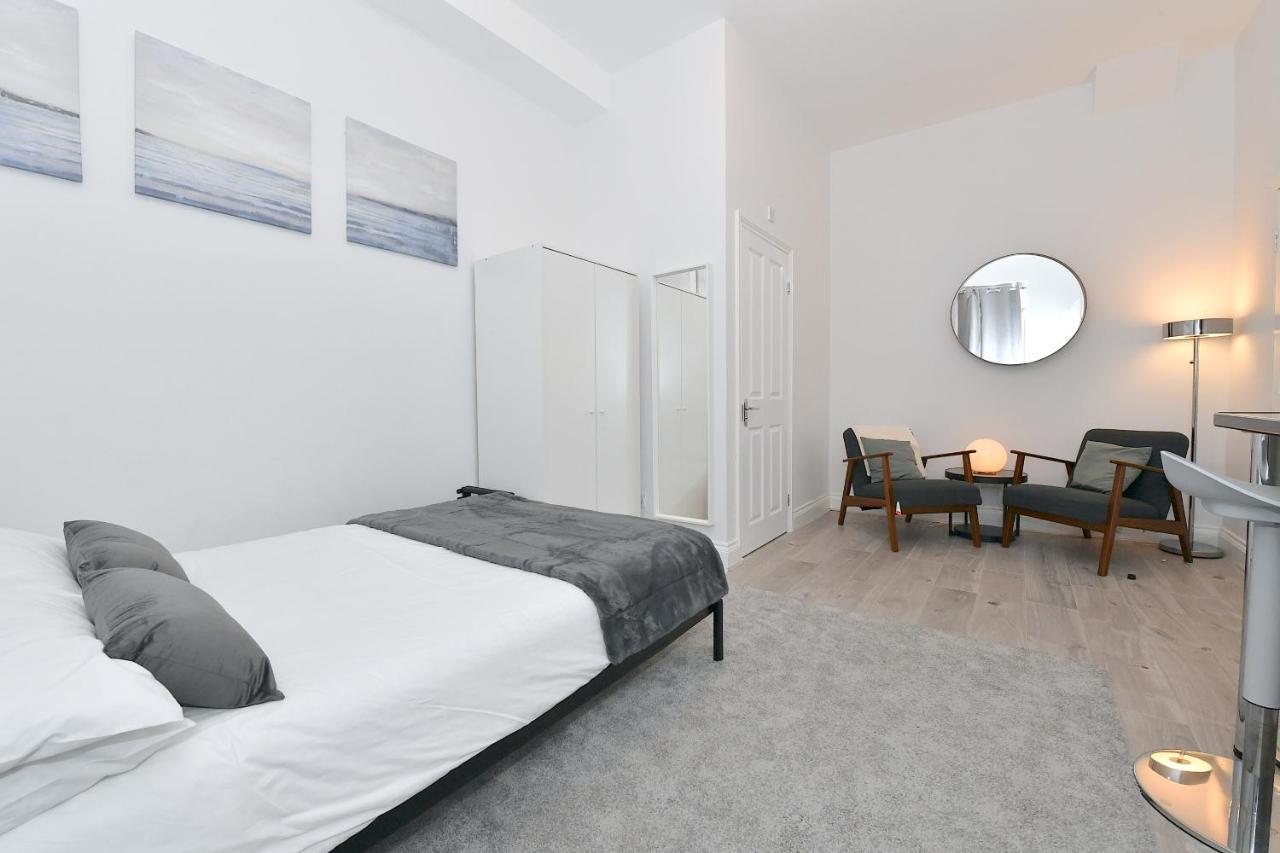 Stylish Studios By Luxestays Shepherds Bush 런던 외부 사진