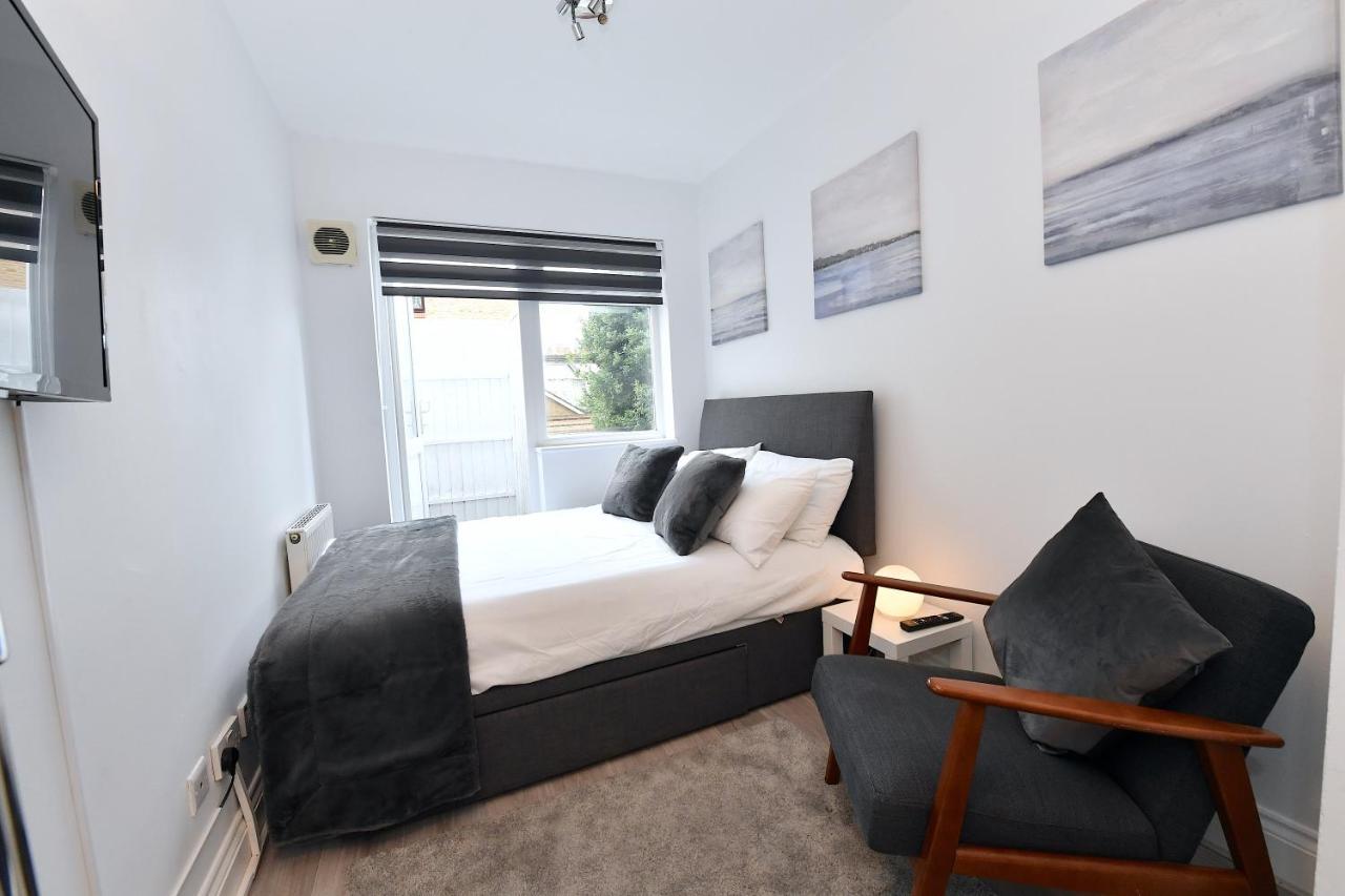 London Studios Very Close To Central Line Underground Shepherds Bush And Westfield Newly Refurbished 외부 사진