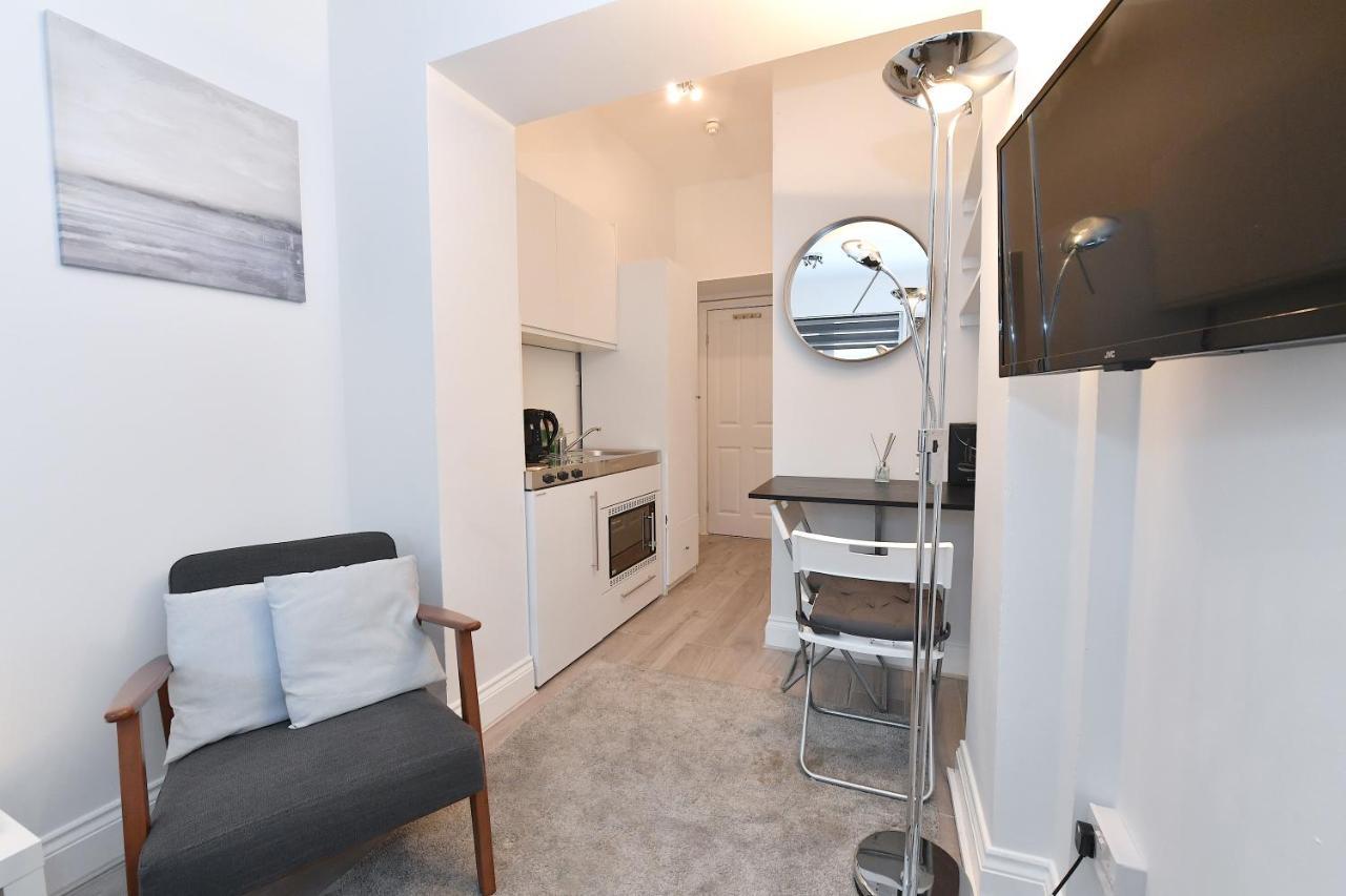 Stylish Studios By Luxestays Shepherds Bush 런던 외부 사진