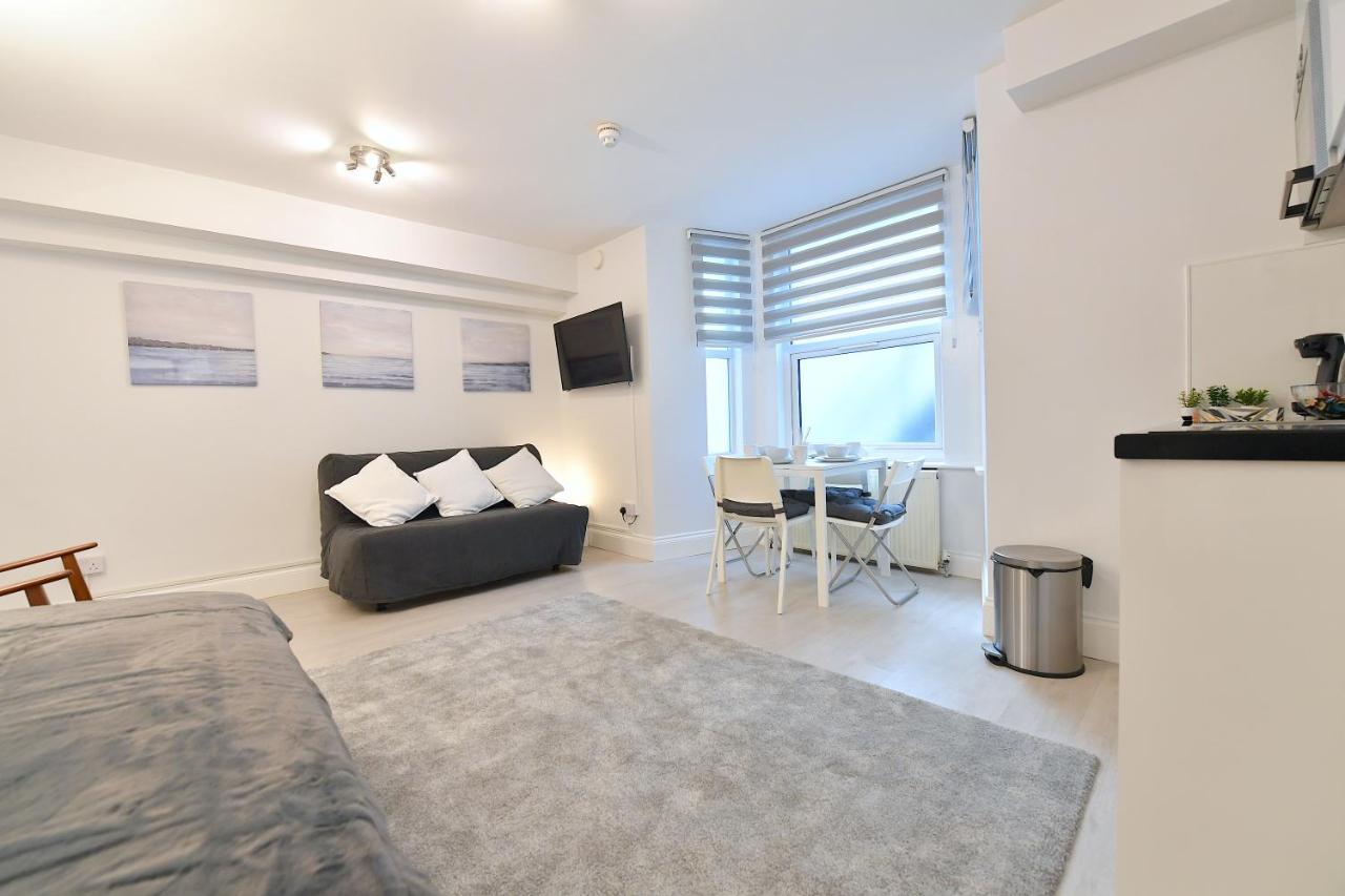 Stylish Studios By Luxestays Shepherds Bush 런던 외부 사진