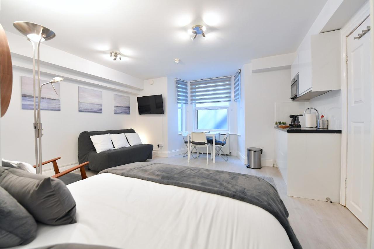 Stylish Studios By Luxestays Shepherds Bush 런던 외부 사진