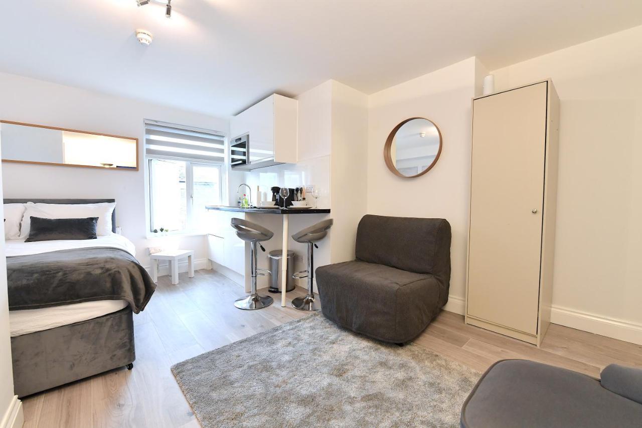Stylish Studios By Luxestays Shepherds Bush 런던 외부 사진