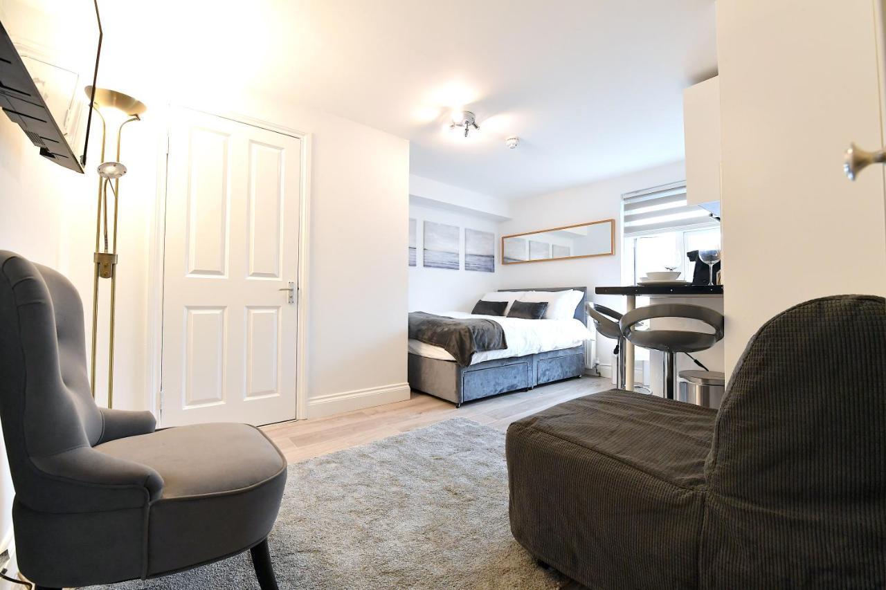 London Studios Very Close To Central Line Underground Shepherds Bush And Westfield Newly Refurbished 외부 사진