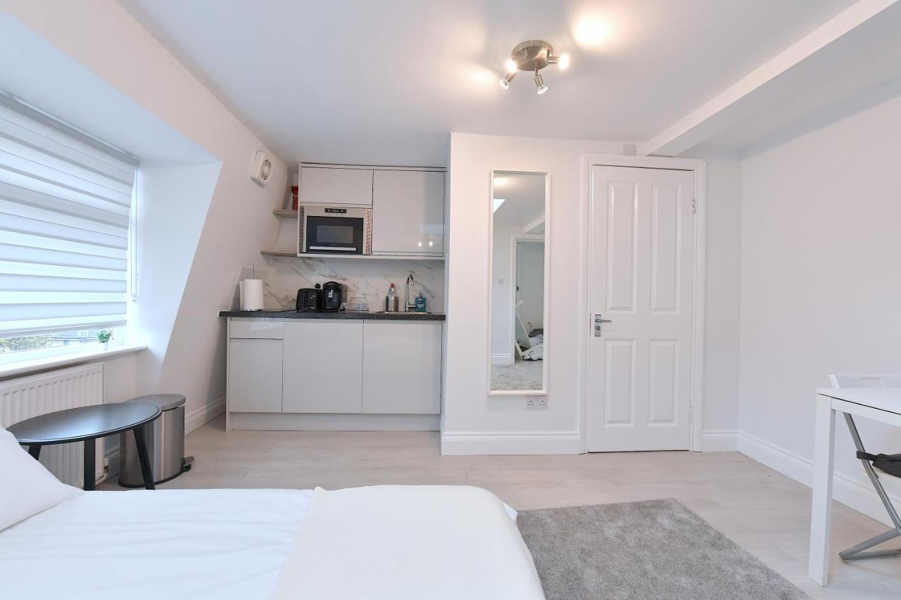 Stylish Studios By Luxestays Shepherds Bush 런던 외부 사진
