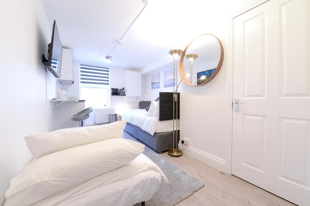 London Studios Very Close To Central Line Underground Shepherds Bush And Westfield Newly Refurbished 외부 사진